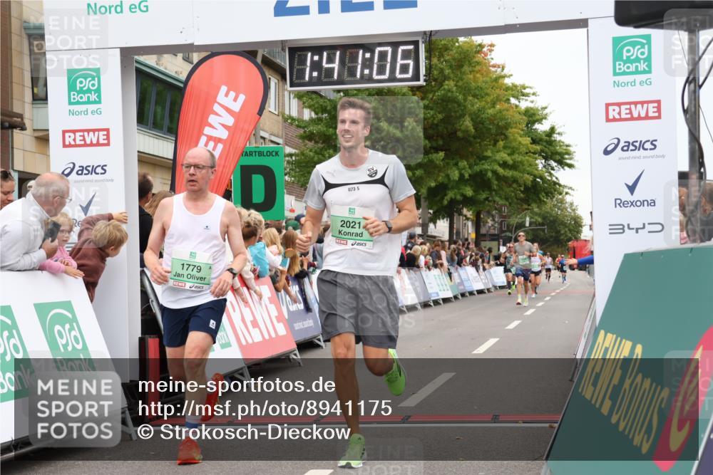 21.09.2025 - PSD Bank Halbmarathon Strokosch-Dieckow http://msf.ph/oto/8941175 21.09.2025 11:40:29 Ziel 1566, 1712, 1779, 2021 meine-sportfotos.de