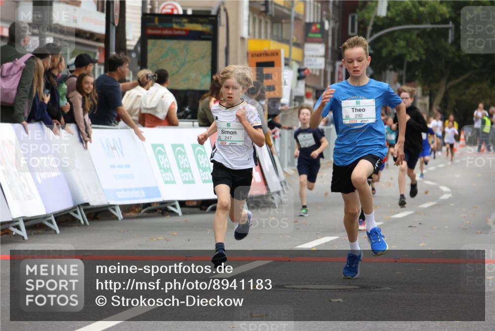 21.09.2025 - PSD Bank Halbmarathon Strokosch-Dieckow http://msf.ph/oto/8941183 21.09.2025 10:27:24 Ziel 101, 128, 242, 247, 249, 292, 298, 329, 330, 341, 391, 398 meine-sportfotos.de