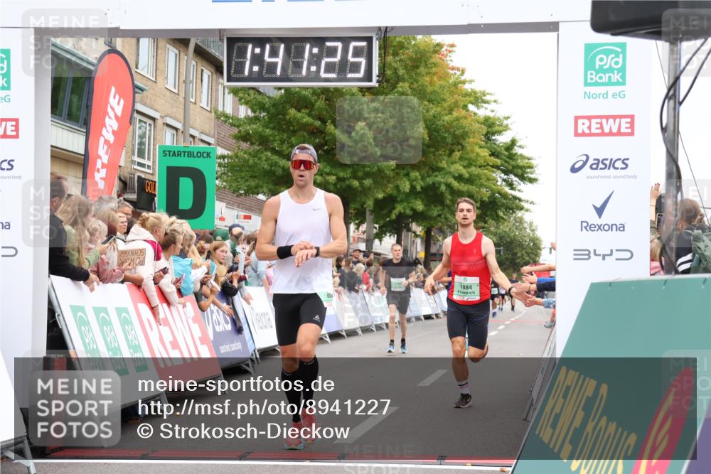 21.09.2025 - PSD Bank Halbmarathon Strokosch-Dieckow http://msf.ph/oto/8941227 21.09.2025 11:40:48 Ziel 1191, 1884, 1955, 2003, 2142, 2212, 2390 meine-sportfotos.de