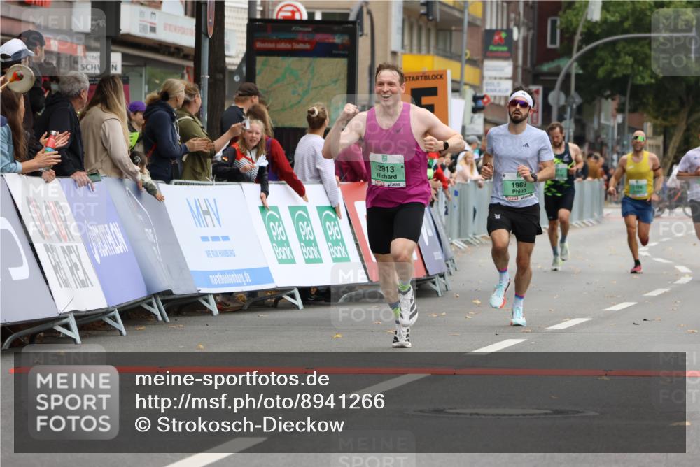 21.09.2025 - PSD Bank Halbmarathon Strokosch-Dieckow http://msf.ph/oto/8941266 21.09.2025 11:24:34 Ziel 1310, 1845, 1989, 3913, 3914 meine-sportfotos.de