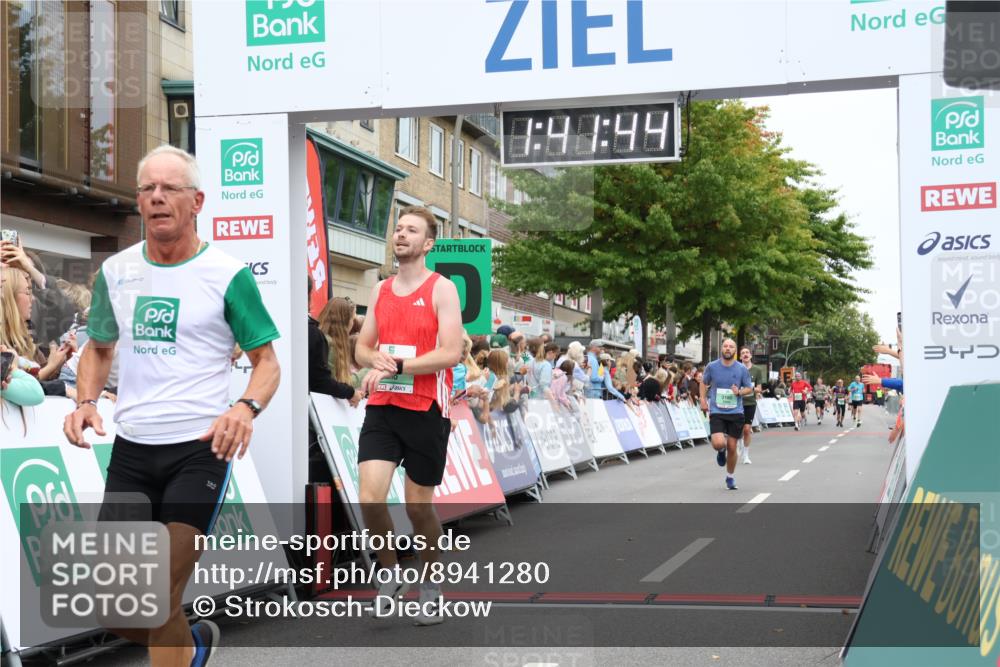 21.09.2025 - PSD Bank Halbmarathon Strokosch-Dieckow http://msf.ph/oto/8941280 21.09.2025 11:41:08 Ziel 1565, 2074, 2138, 2159, 2180, 2347 meine-sportfotos.de