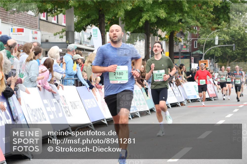 21.09.2025 - PSD Bank Halbmarathon Strokosch-Dieckow http://msf.ph/oto/8941281 21.09.2025 11:41:09 Ziel 1565, 2074, 2138, 2159, 2180, 2347 meine-sportfotos.de