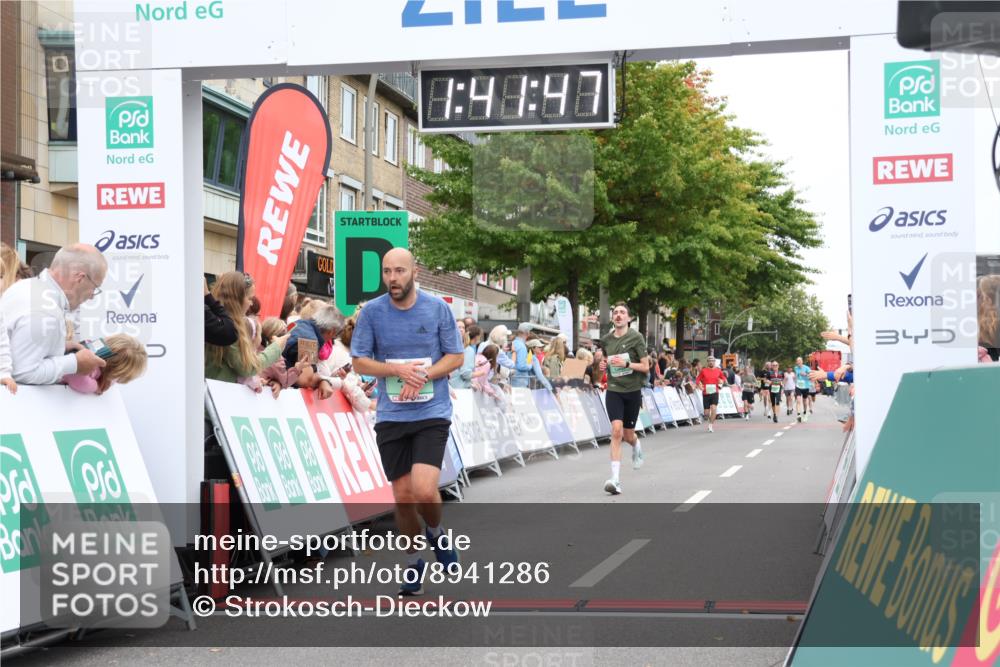 21.09.2025 - PSD Bank Halbmarathon Strokosch-Dieckow http://msf.ph/oto/8941286 21.09.2025 11:41:10 Ziel 1565, 2074, 2138, 2159, 2180 meine-sportfotos.de