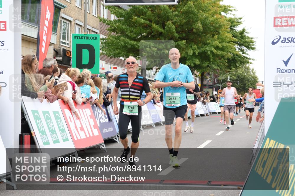 21.09.2025 - PSD Bank Halbmarathon Strokosch-Dieckow http://msf.ph/oto/8941314 21.09.2025 11:41:21 Ziel 1788, 2183, 2227, 3911, 4026 meine-sportfotos.de
