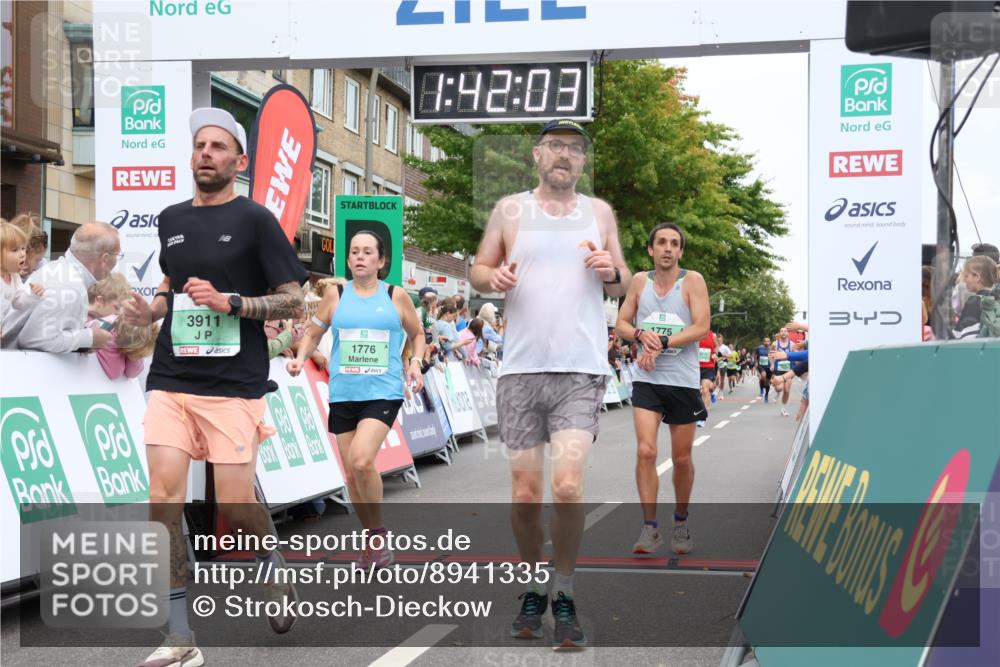 21.09.2025 - PSD Bank Halbmarathon Strokosch-Dieckow http://msf.ph/oto/8941335 21.09.2025 11:41:27 Ziel 1435, 1775, 1776, 1788, 2116, 2183, 3911, 4026 meine-sportfotos.de