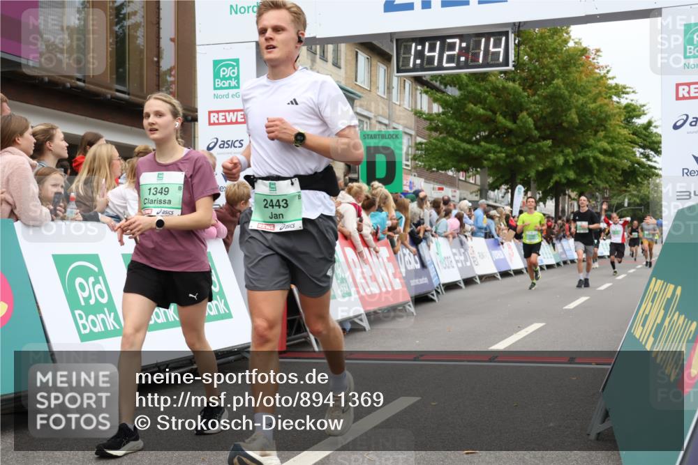 21.09.2025 - PSD Bank Halbmarathon Strokosch-Dieckow http://msf.ph/oto/8941369 21.09.2025 11:41:38 Ziel 1349, 1765, 1786, 1886, 2083, 2116, 2443 meine-sportfotos.de