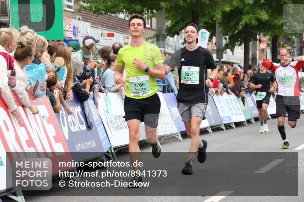 21.09.2025 - PSD Bank Halbmarathon Strokosch-Dieckow http://msf.ph/oto/8941373 21.09.2025 11:41:40 Ziel 1349, 1765, 1786, 1886, 2083, 2111, 2231, 2443, 3895 meine-sportfotos.de