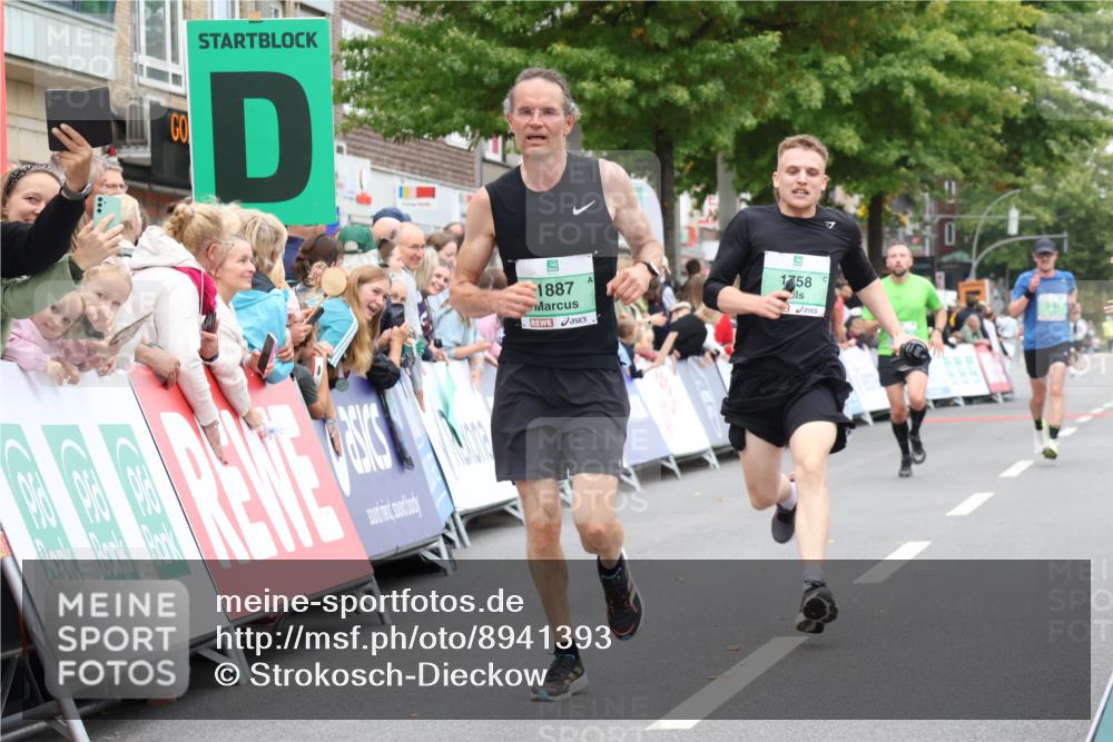 21.09.2025 - PSD Bank Halbmarathon Strokosch-Dieckow http://msf.ph/oto/8941393 21.09.2025 11:41:48 Ziel 1399, 1758, 1765, 1887, 2029, 2043, 2111, 2231, 3895 meine-sportfotos.de