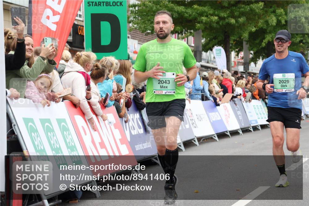 21.09.2025 - PSD Bank Halbmarathon Strokosch-Dieckow http://msf.ph/oto/8941406 21.09.2025 11:41:51 Ziel 1399, 1758, 1887, 2029, 2043, 2111, 2231, 3895 meine-sportfotos.de