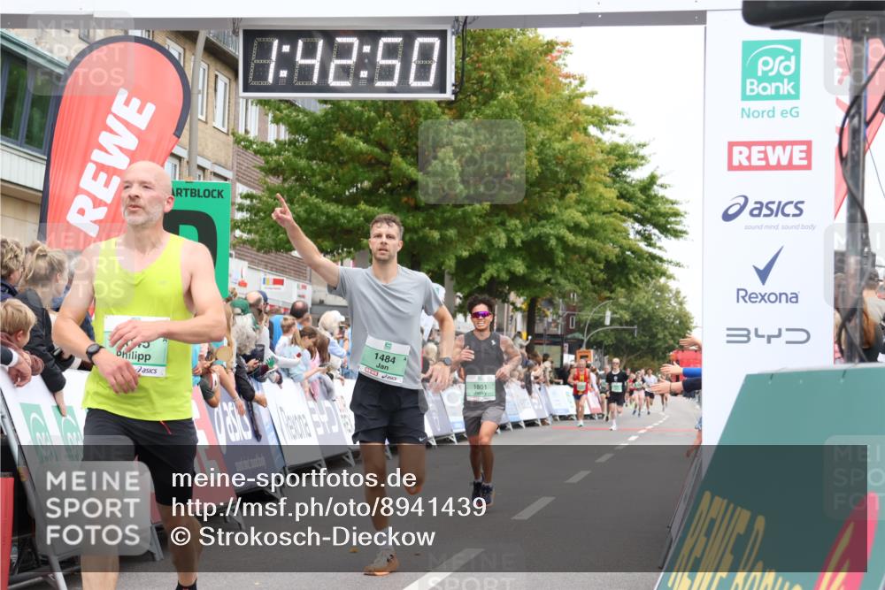 21.09.2025 - PSD Bank Halbmarathon Strokosch-Dieckow http://msf.ph/oto/8941439 21.09.2025 11:42:14 Ziel 1484, 1518, 1801, 2045, 2425 meine-sportfotos.de