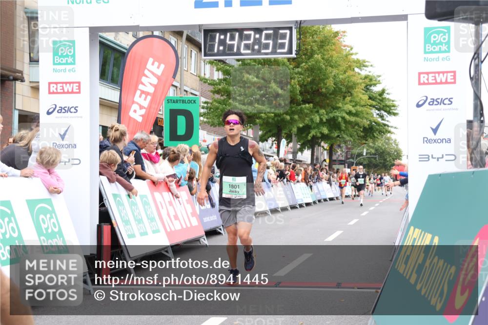 21.09.2025 - PSD Bank Halbmarathon Strokosch-Dieckow http://msf.ph/oto/8941445 21.09.2025 11:42:16 Ziel 1484, 1801, 2045, 2425 meine-sportfotos.de