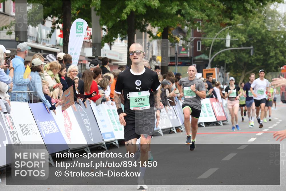 21.09.2025 - PSD Bank Halbmarathon Strokosch-Dieckow http://msf.ph/oto/8941450 21.09.2025 11:42:20 Ziel 1363, 1484, 1801, 2045, 2224, 2278 meine-sportfotos.de