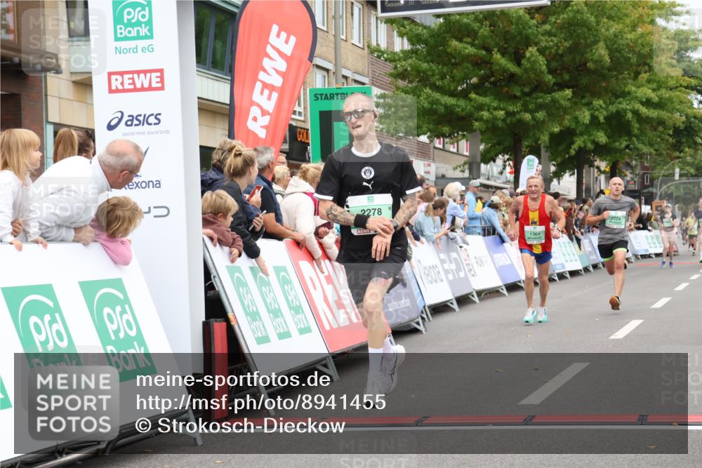 21.09.2025 - PSD Bank Halbmarathon Strokosch-Dieckow http://msf.ph/oto/8941455 21.09.2025 11:42:22 Ziel 1363, 1484, 1801, 2224, 2278 meine-sportfotos.de