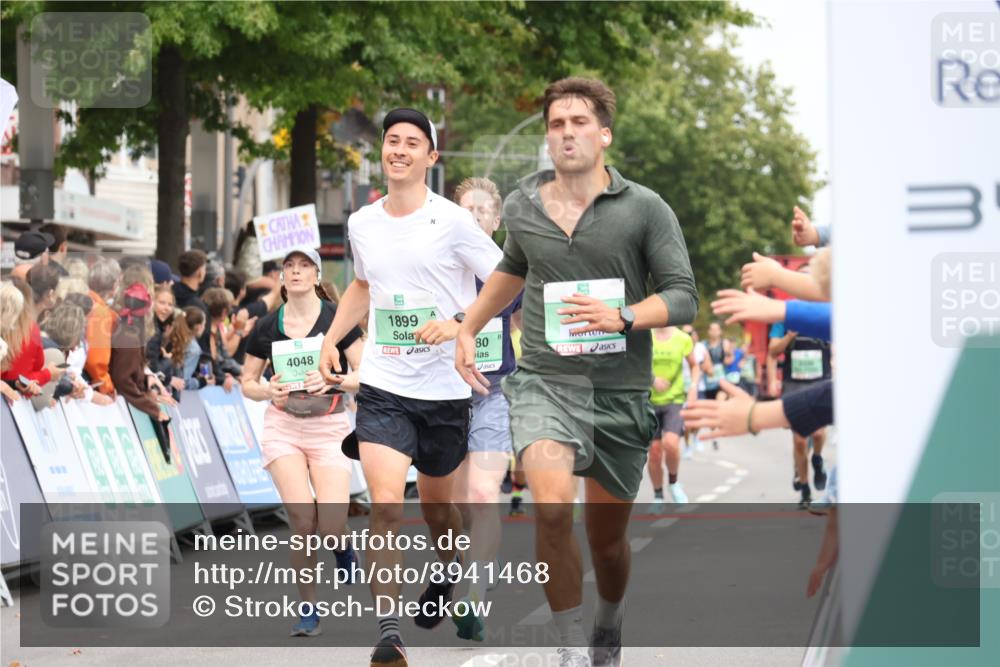 21.09.2025 - PSD Bank Halbmarathon Strokosch-Dieckow http://msf.ph/oto/8941468 21.09.2025 11:42:26 Ziel 1363, 1899, 2224, 2278, 2380, 3928 meine-sportfotos.de