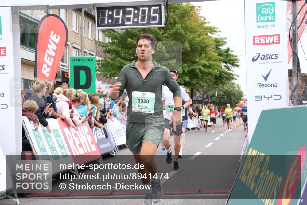 21.09.2025 - PSD Bank Halbmarathon Strokosch-Dieckow http://msf.ph/oto/8941474 21.09.2025 11:42:28 Ziel 1363, 1899, 2224, 2278, 2380, 3928, 4048 meine-sportfotos.de
