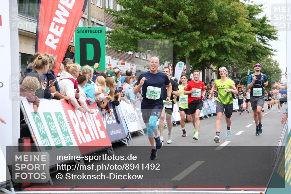 21.09.2025 - PSD Bank Halbmarathon Strokosch-Dieckow http://msf.ph/oto/8941492 21.09.2025 11:42:33 Ziel 1058, 1899, 1995, 2220, 2253, 2281, 2380, 3928, 3930, 4048 meine-sportfotos.de