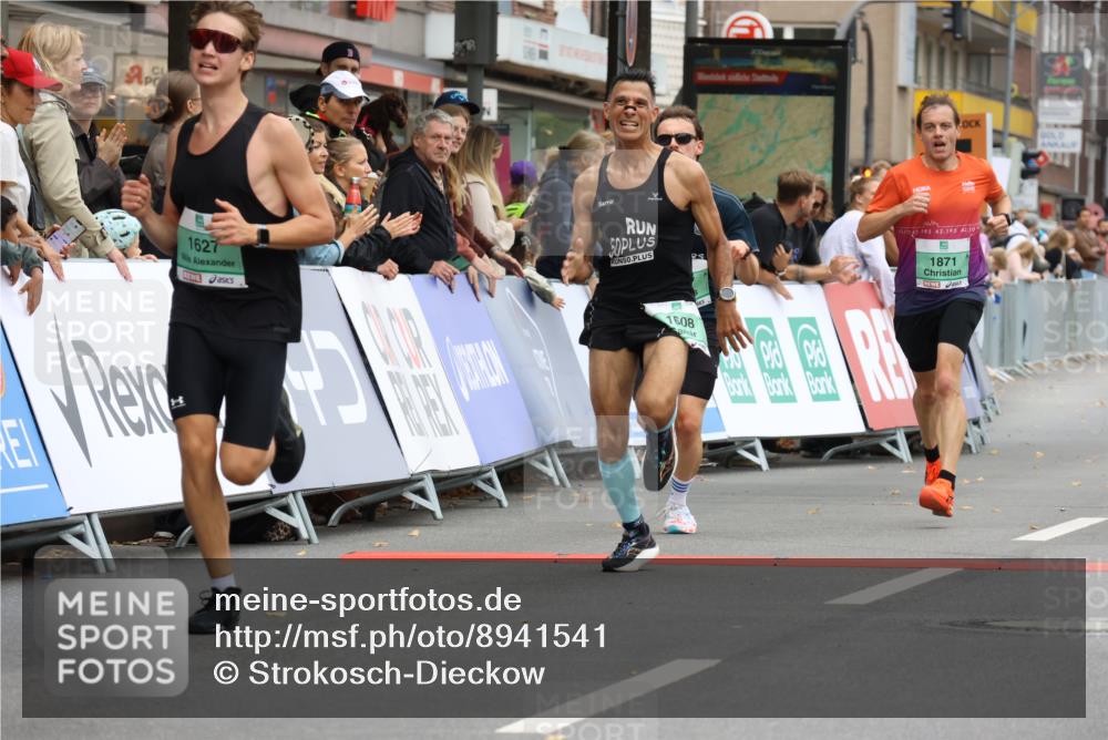 21.09.2025 - PSD Bank Halbmarathon Strokosch-Dieckow http://msf.ph/oto/8941541 21.09.2025 11:25:28 Ziel 1608, 1627, 1857, 1871 meine-sportfotos.de