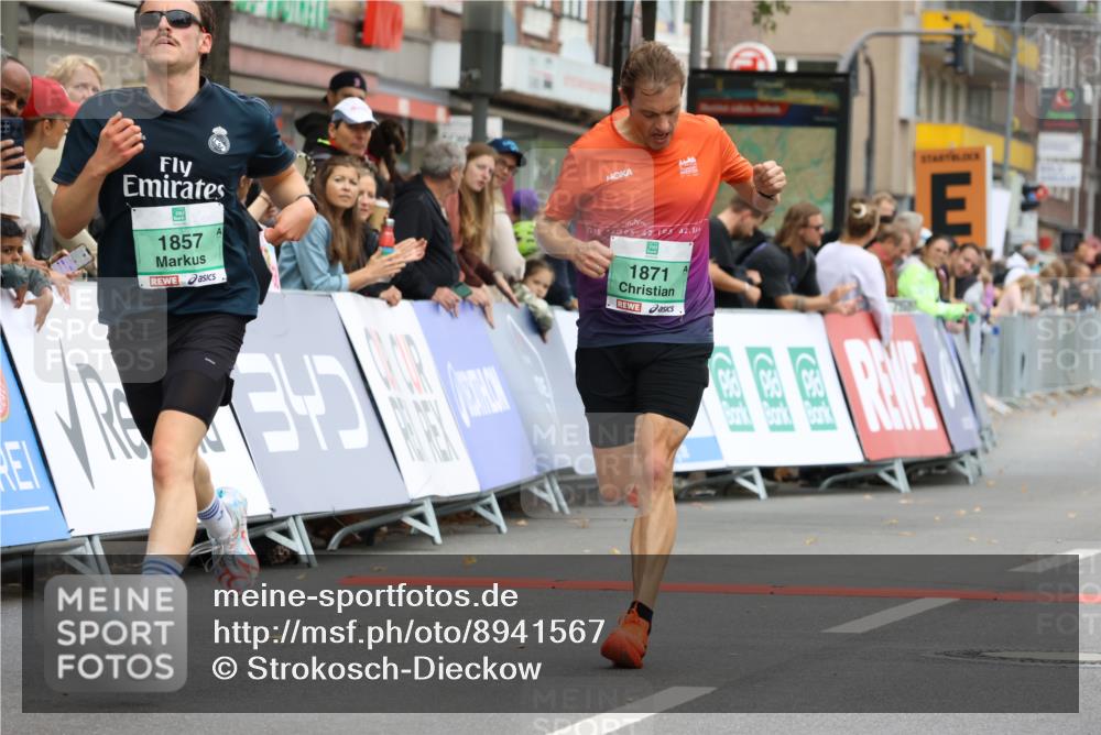 21.09.2025 - PSD Bank Halbmarathon Strokosch-Dieckow http://msf.ph/oto/8941567 21.09.2025 11:25:30 Ziel 1608, 1627, 1857, 1871 meine-sportfotos.de