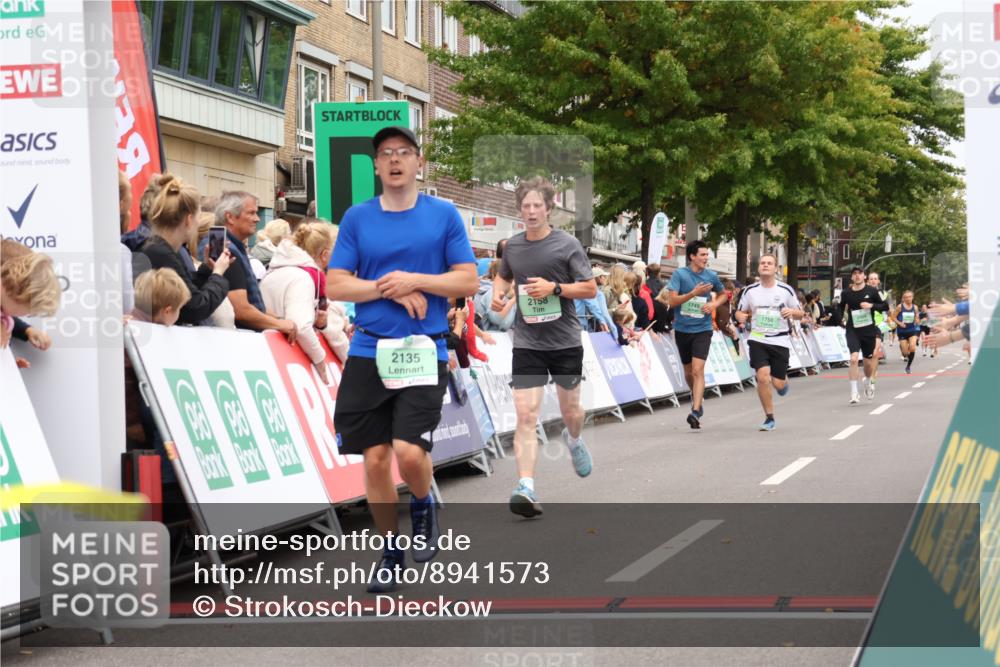 21.09.2025 - PSD Bank Halbmarathon Strokosch-Dieckow http://msf.ph/oto/8941573 21.09.2025 11:42:56 Ziel 1090, 1749, 1750, 2123, 2135, 2158, 2174, 2207, 3315 meine-sportfotos.de