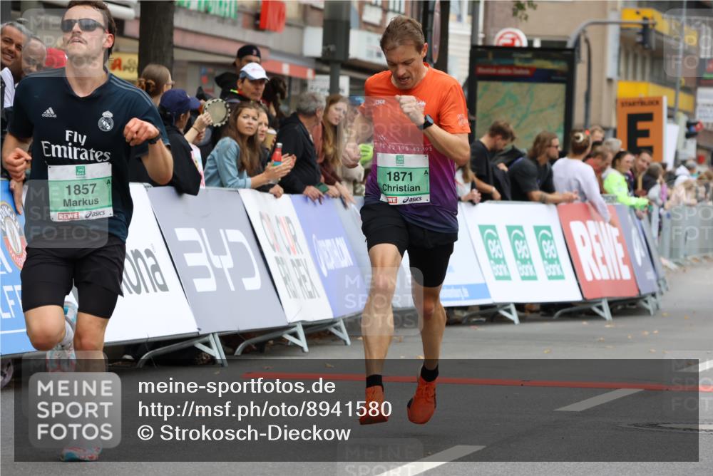 21.09.2025 - PSD Bank Halbmarathon Strokosch-Dieckow http://msf.ph/oto/8941580 21.09.2025 11:25:30 Ziel 1608, 1627, 1857, 1871 meine-sportfotos.de