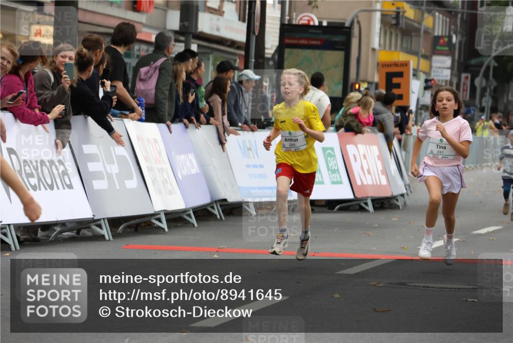 21.09.2025 - PSD Bank Halbmarathon Strokosch-Dieckow http://msf.ph/oto/8941645 21.09.2025 10:27:54 Ziel 144, 203, 241, 254, 289, 354, 367, 401, 411, 451 meine-sportfotos.de