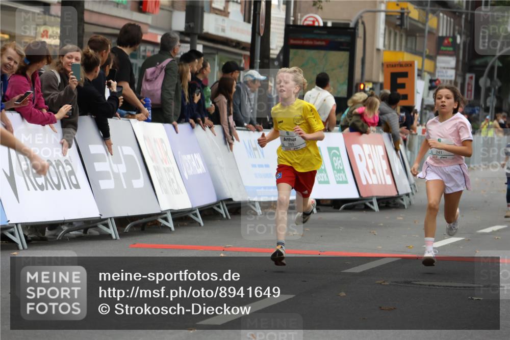 21.09.2025 - PSD Bank Halbmarathon Strokosch-Dieckow http://msf.ph/oto/8941649 21.09.2025 10:27:54 Ziel 144, 203, 241, 254, 289, 354, 367, 401, 411, 451 meine-sportfotos.de