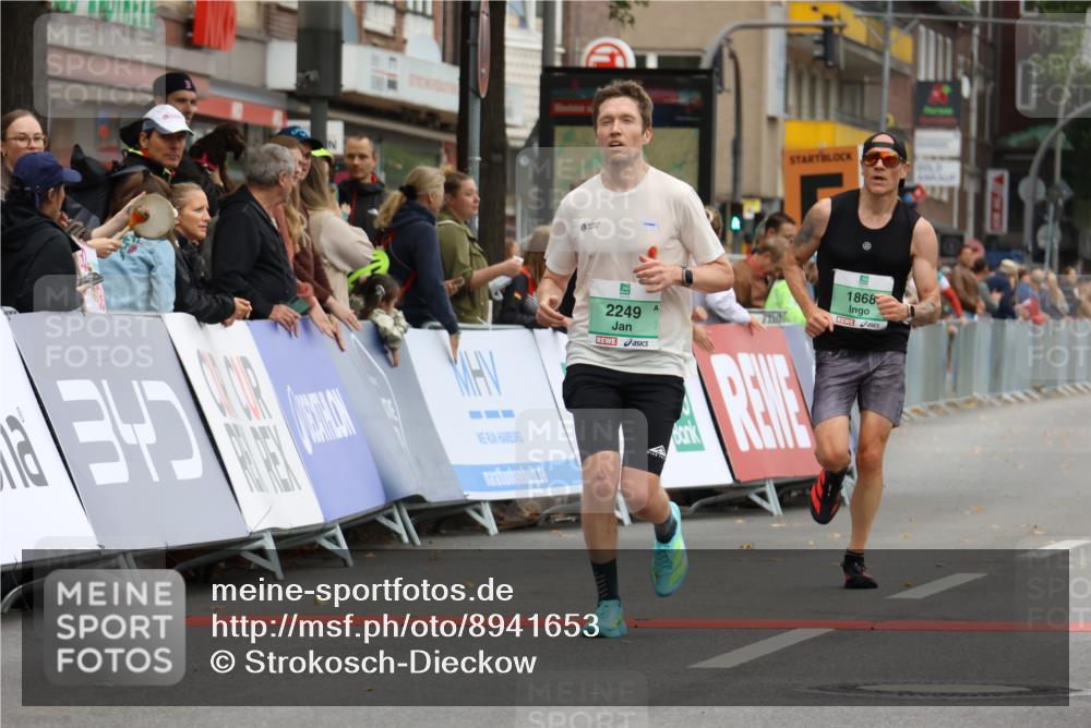 21.09.2025 - PSD Bank Halbmarathon Strokosch-Dieckow http://msf.ph/oto/8941653 21.09.2025 11:26:07 Ziel 1868, 2249 meine-sportfotos.de