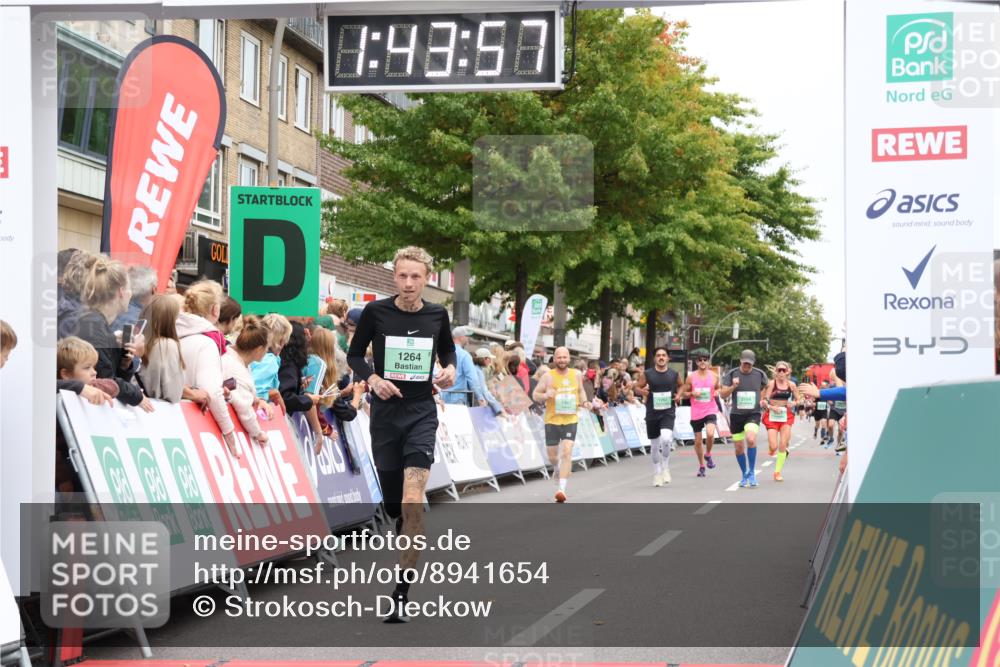 21.09.2025 - PSD Bank Halbmarathon Strokosch-Dieckow http://msf.ph/oto/8941654 21.09.2025 11:43:21 Ziel 1262, 1264, 1943, 2019, 2027, 2154, 2240, 2265 meine-sportfotos.de