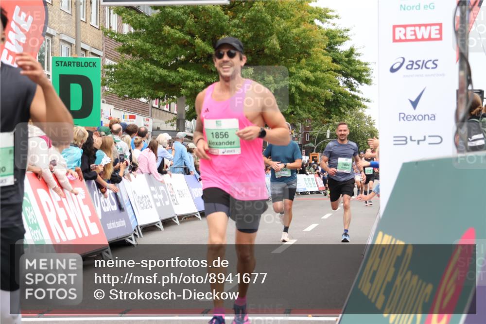 21.09.2025 - PSD Bank Halbmarathon Strokosch-Dieckow http://msf.ph/oto/8941677 21.09.2025 11:43:27 Ziel 1262, 1264, 1804, 1856, 1943, 2027, 2154, 3920 meine-sportfotos.de