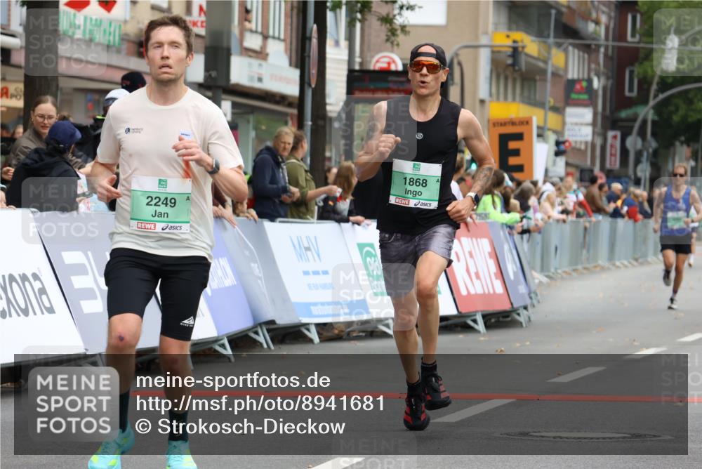 21.09.2025 - PSD Bank Halbmarathon Strokosch-Dieckow http://msf.ph/oto/8941681 21.09.2025 11:26:09 Ziel 1868, 2249 meine-sportfotos.de