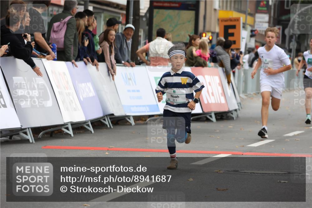 21.09.2025 - PSD Bank Halbmarathon Strokosch-Dieckow http://msf.ph/oto/8941687 21.09.2025 10:28:00 Ziel 203, 241, 253, 254, 289, 356, 401, 411, 425, 442 meine-sportfotos.de