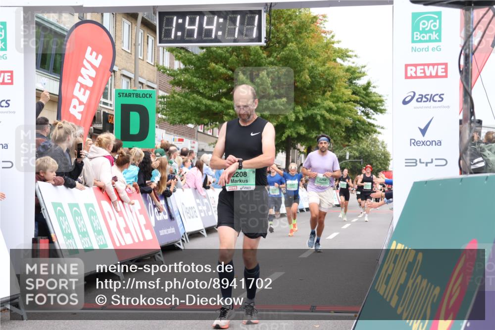 21.09.2025 - PSD Bank Halbmarathon Strokosch-Dieckow http://msf.ph/oto/8941702 21.09.2025 11:43:35 Ziel 1804, 2208, 2252, 2267, 3188, 3920 meine-sportfotos.de
