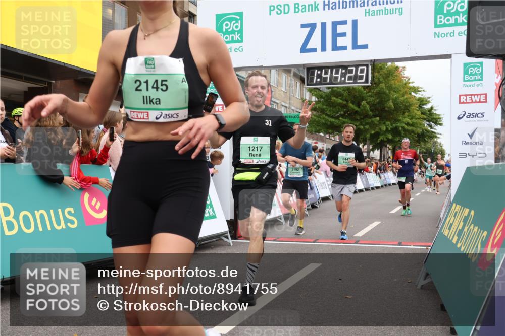 21.09.2025 - PSD Bank Halbmarathon Strokosch-Dieckow http://msf.ph/oto/8941755 21.09.2025 11:43:52 Ziel 1217, 1333, 1736, 2054, 2119, 2145, 2192, 2447, 3934 meine-sportfotos.de