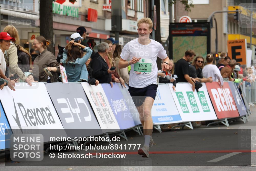 21.09.2025 - PSD Bank Halbmarathon Strokosch-Dieckow http://msf.ph/oto/8941777 21.09.2025 11:26:21 Ziel 1916, 4066 meine-sportfotos.de