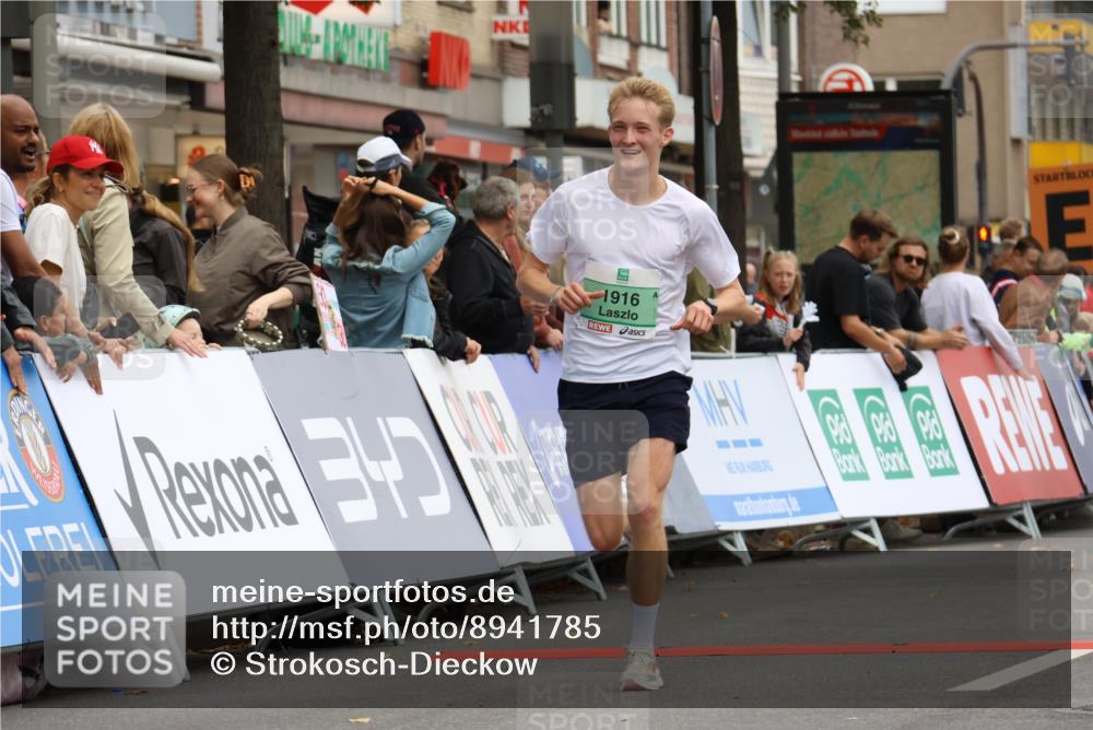 21.09.2025 - PSD Bank Halbmarathon Strokosch-Dieckow http://msf.ph/oto/8941785 21.09.2025 11:26:22 Ziel 1916, 4066 meine-sportfotos.de