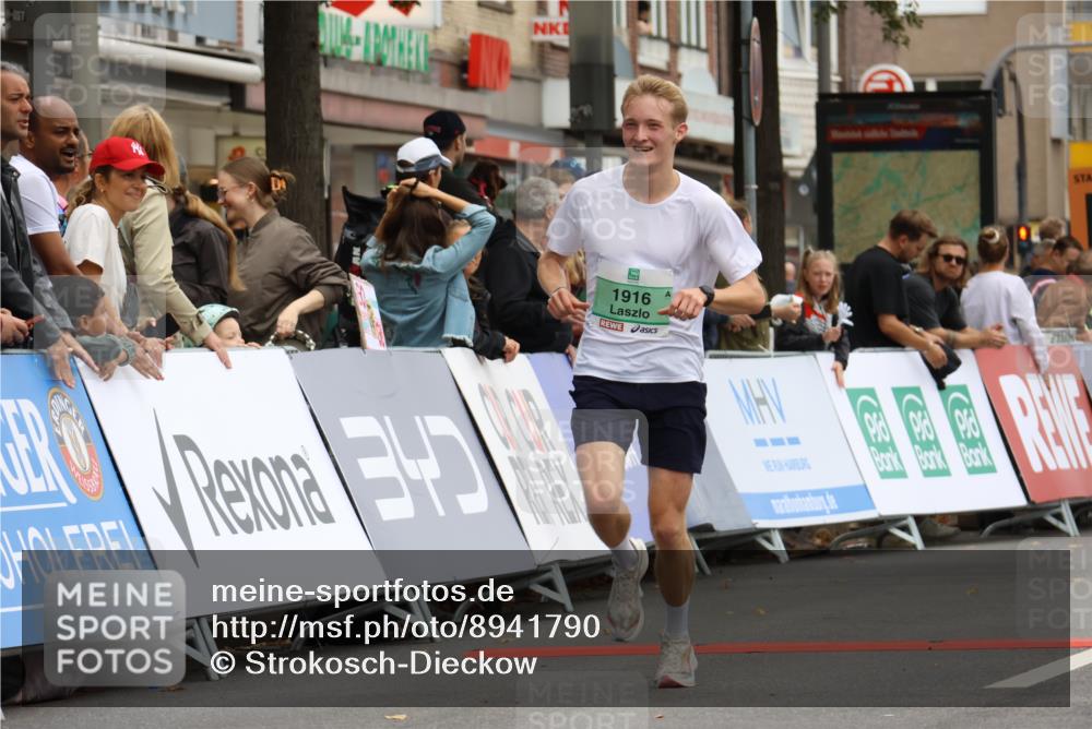 21.09.2025 - PSD Bank Halbmarathon Strokosch-Dieckow http://msf.ph/oto/8941790 21.09.2025 11:26:22 Ziel 1916, 4066 meine-sportfotos.de