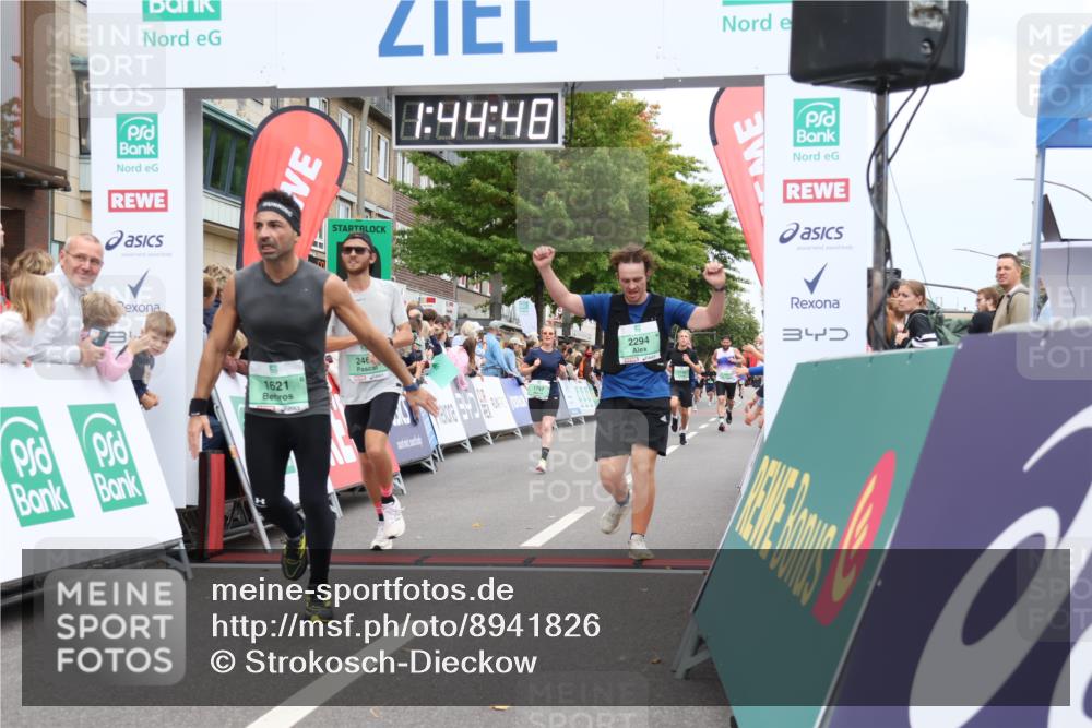 21.09.2025 - PSD Bank Halbmarathon Strokosch-Dieckow http://msf.ph/oto/8941826 21.09.2025 11:44:12 Ziel 1146, 1621, 1757, 1806, 1981, 1986, 2196, 2294, 2460 meine-sportfotos.de