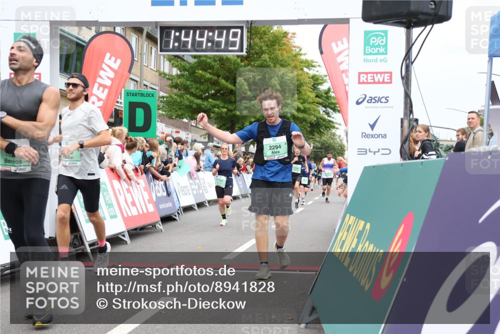 21.09.2025 - PSD Bank Halbmarathon Strokosch-Dieckow http://msf.ph/oto/8941828 21.09.2025 11:44:12 Ziel 1146, 1621, 1757, 1806, 1981, 1986, 2196, 2294, 2460 meine-sportfotos.de