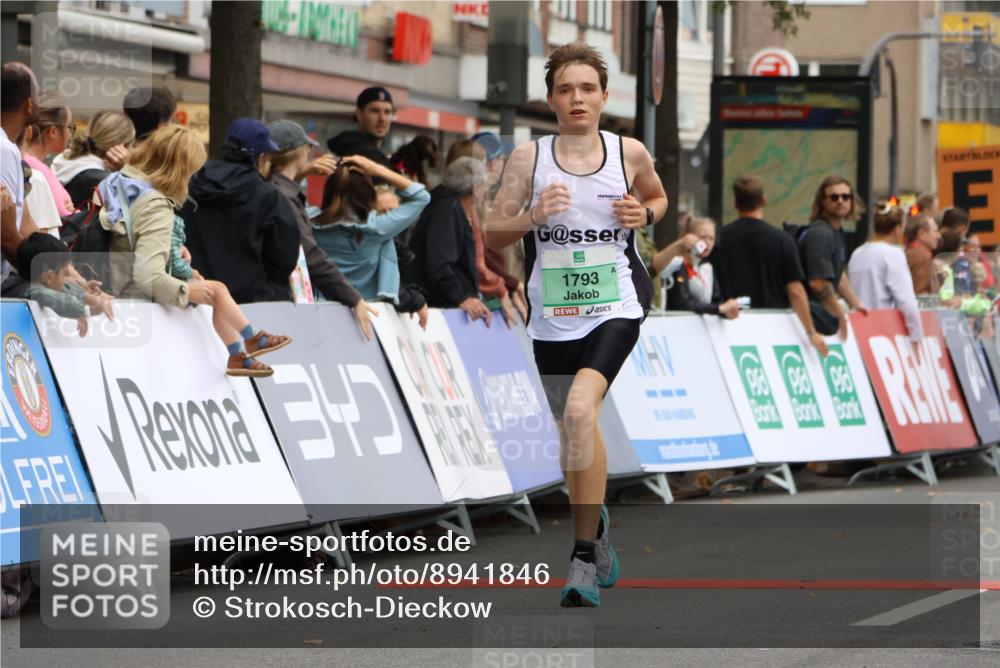 21.09.2025 - PSD Bank Halbmarathon Strokosch-Dieckow http://msf.ph/oto/8941846 21.09.2025 11:26:48 Ziel 1439, 1793, 4040 meine-sportfotos.de
