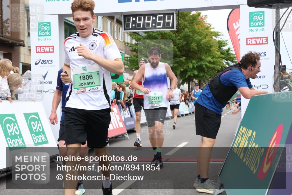 21.09.2025 - PSD Bank Halbmarathon Strokosch-Dieckow http://msf.ph/oto/8941854 21.09.2025 11:44:18 Ziel 1091, 1146, 1329, 1621, 1757, 1806, 1981, 2081, 2294, 2460, 3023 meine-sportfotos.de