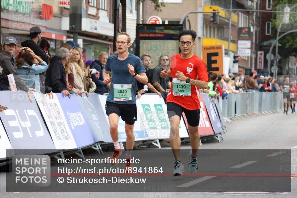 21.09.2025 - PSD Bank Halbmarathon Strokosch-Dieckow http://msf.ph/oto/8941864 21.09.2025 11:26:52 Ziel 1439, 1793, 4040 meine-sportfotos.de