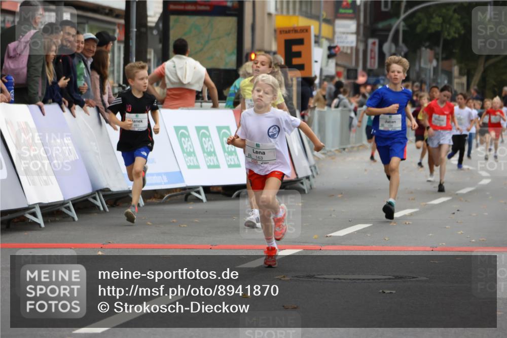 21.09.2025 - PSD Bank Halbmarathon Strokosch-Dieckow http://msf.ph/oto/8941870 21.09.2025 10:28:18 Ziel 157, 158, 163, 213, 215, 240, 270, 316, 461 meine-sportfotos.de