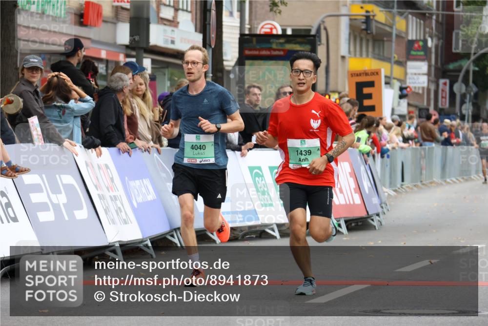 21.09.2025 - PSD Bank Halbmarathon Strokosch-Dieckow http://msf.ph/oto/8941873 21.09.2025 11:26:52 Ziel 1439, 1793, 4040 meine-sportfotos.de