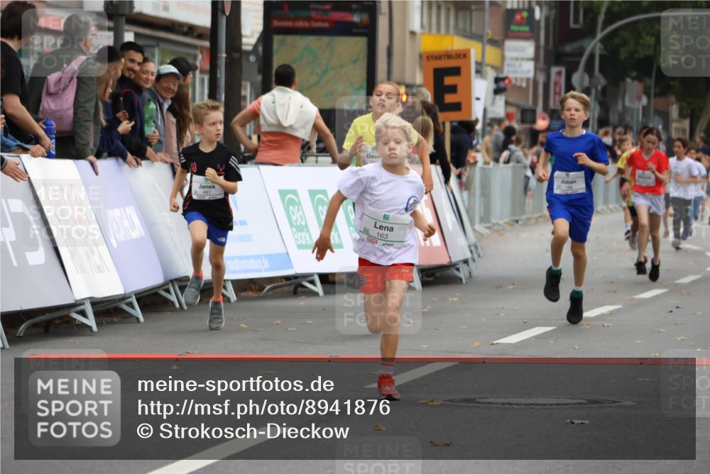 21.09.2025 - PSD Bank Halbmarathon Strokosch-Dieckow http://msf.ph/oto/8941876 21.09.2025 10:28:18 Ziel 157, 158, 163, 213, 215, 240, 270, 316, 461 meine-sportfotos.de