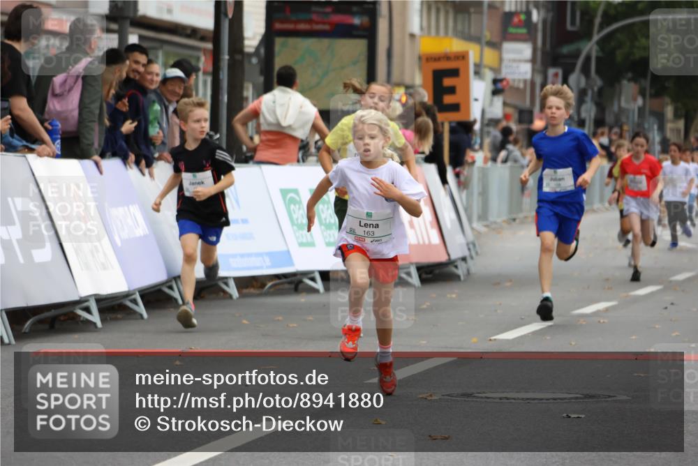21.09.2025 - PSD Bank Halbmarathon Strokosch-Dieckow http://msf.ph/oto/8941880 21.09.2025 10:28:18 Ziel 157, 158, 163, 213, 215, 240, 270, 316, 461 meine-sportfotos.de