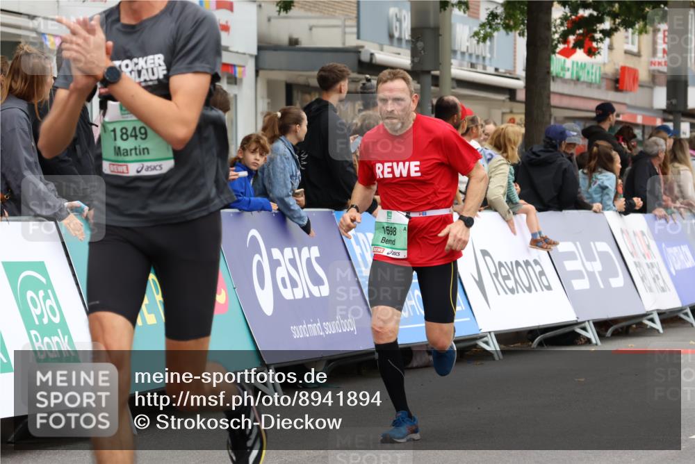 21.09.2025 - PSD Bank Halbmarathon Strokosch-Dieckow http://msf.ph/oto/8941894 21.09.2025 11:27:12 Ziel 1236, 1598, 1849, 1879, 4005 meine-sportfotos.de