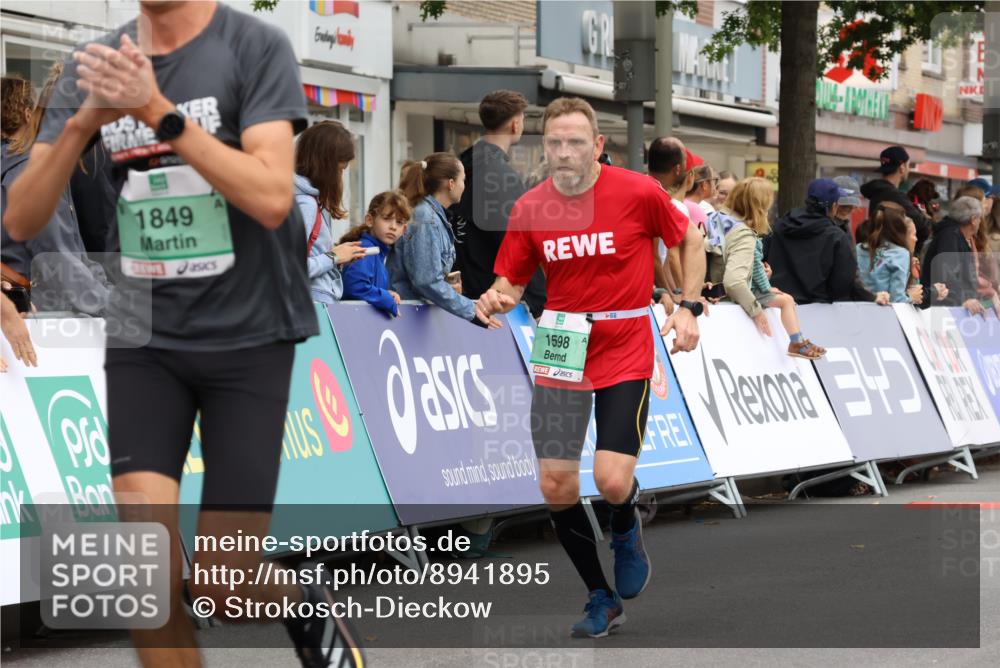 21.09.2025 - PSD Bank Halbmarathon Strokosch-Dieckow http://msf.ph/oto/8941895 21.09.2025 11:27:12 Ziel 1236, 1598, 1849, 1879, 4005 meine-sportfotos.de