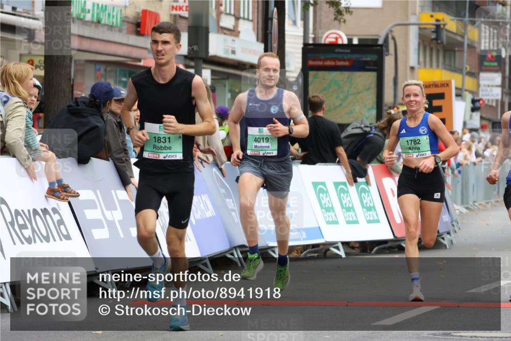 21.09.2025 - PSD Bank Halbmarathon Strokosch-Dieckow http://msf.ph/oto/8941918 21.09.2025 11:27:23 Ziel 1236, 1781, 1782, 1831, 1874, 1879, 1953, 4005, 4019 meine-sportfotos.de