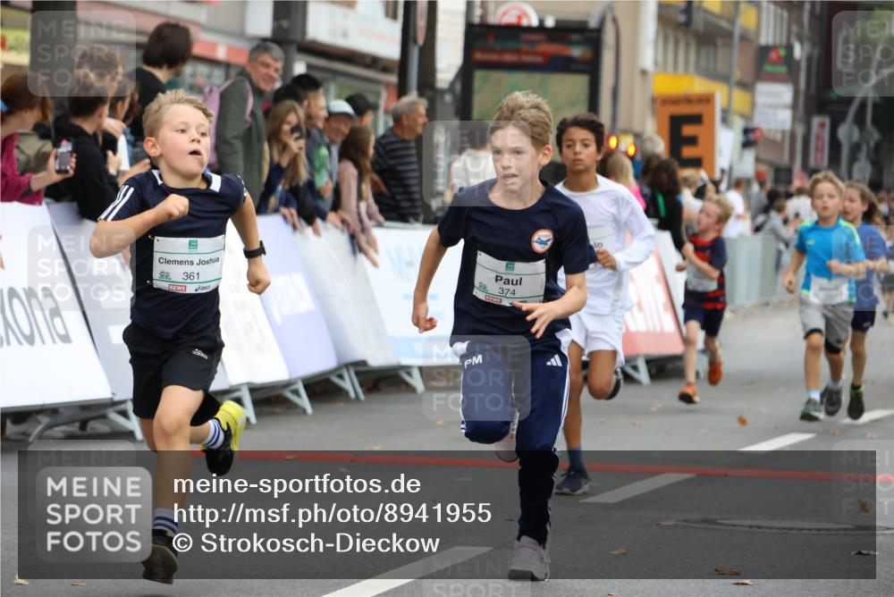 21.09.2025 - PSD Bank Halbmarathon Strokosch-Dieckow http://msf.ph/oto/8941955 21.09.2025 10:28:37 Ziel 123, 126, 150, 197, 198, 204, 205, 266, 317, 357, 361, 371, 374, 388, 389, 408, 437 meine-sportfotos.de