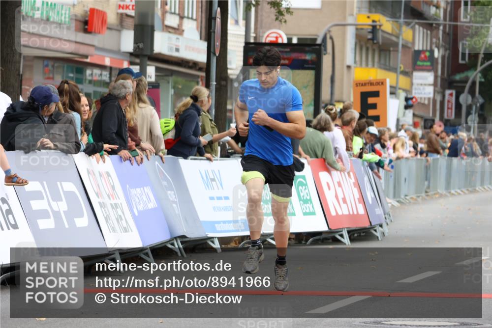 21.09.2025 - PSD Bank Halbmarathon Strokosch-Dieckow http://msf.ph/oto/8941966 21.09.2025 11:27:42 Ziel 1230, 1895, 1949 meine-sportfotos.de